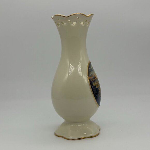 Thomas Kinkade Avon The Lights of Liberty, Whitehouse Christmas, Porcelain Vase~ - Picture 5 of 9